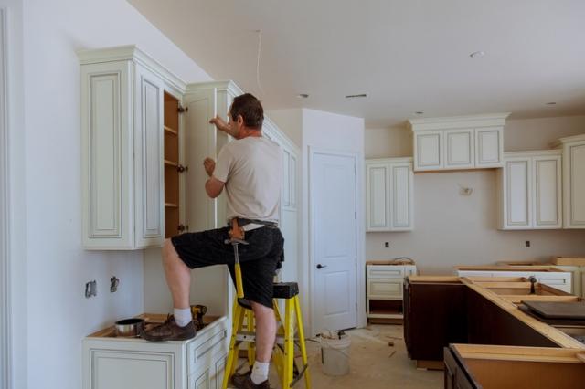 From Drab to Fab: Revitalize Your Kitchen in Falkirk